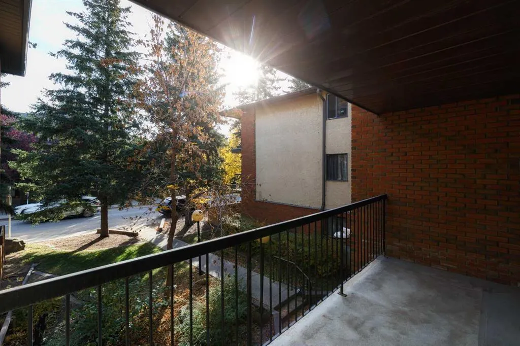1919 36 Street SW #211