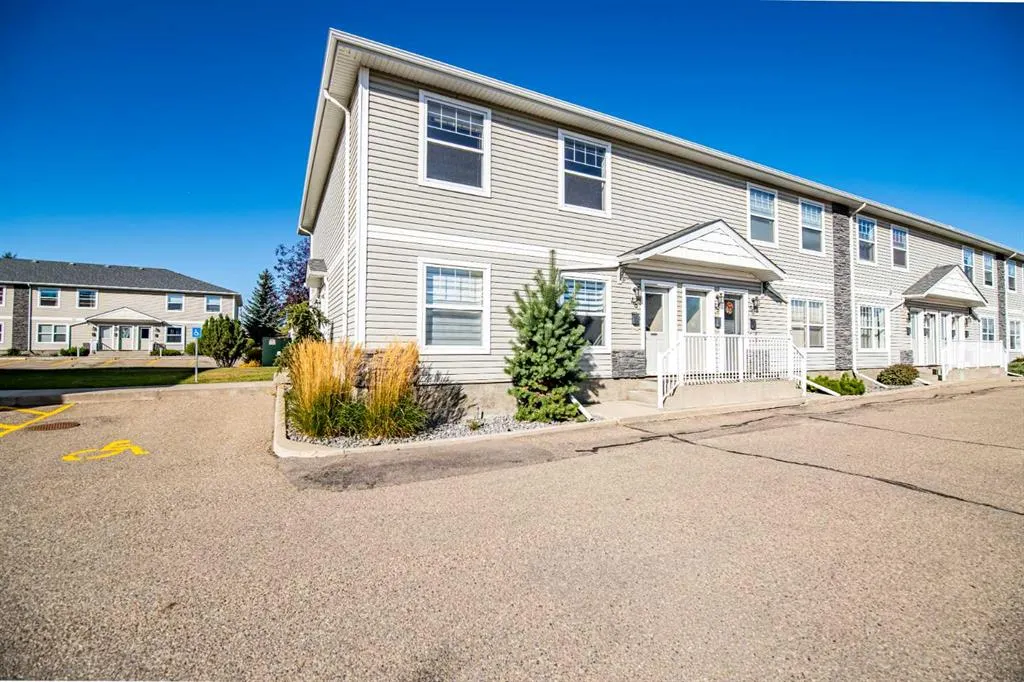 20 Jacobs Close #48