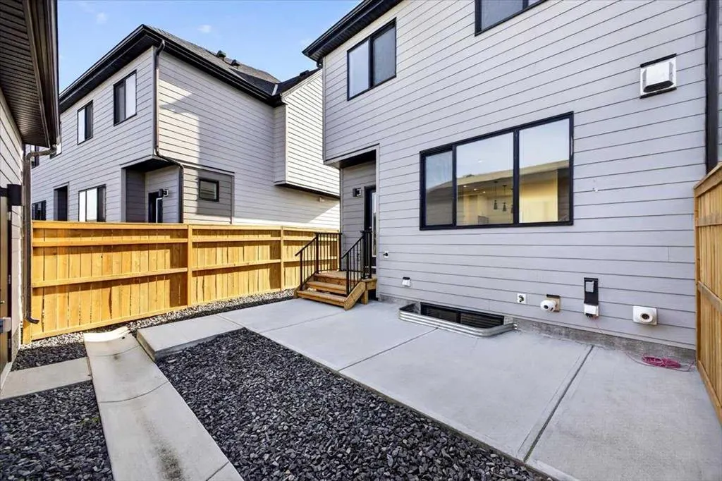 1141 Sailfin Heath