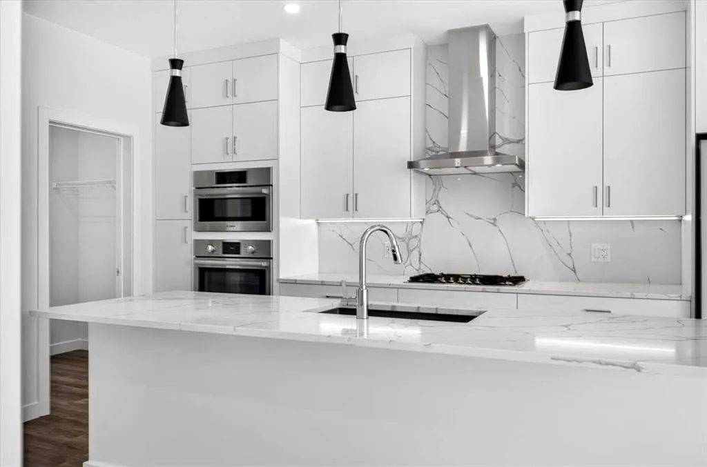 1141 Sailfin Heath