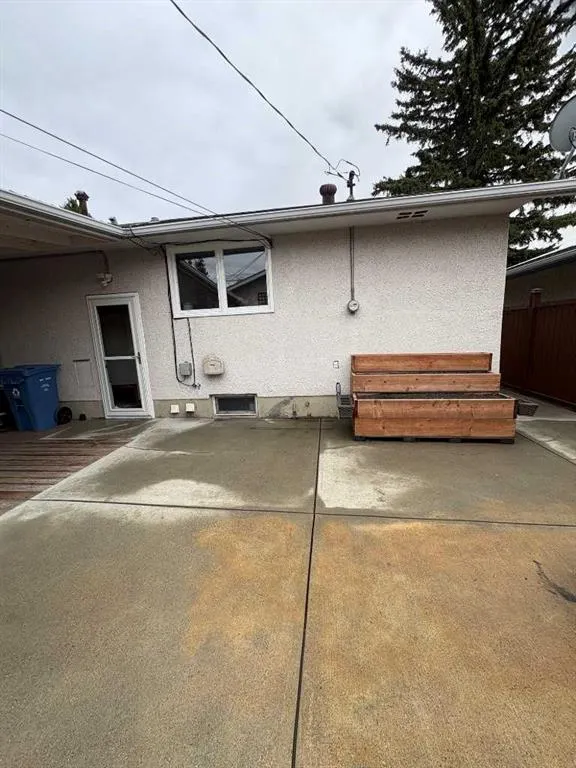 1623 Rouleau Crescent SE