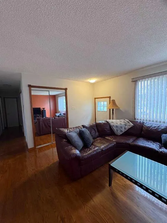 1623 Rouleau Crescent SE