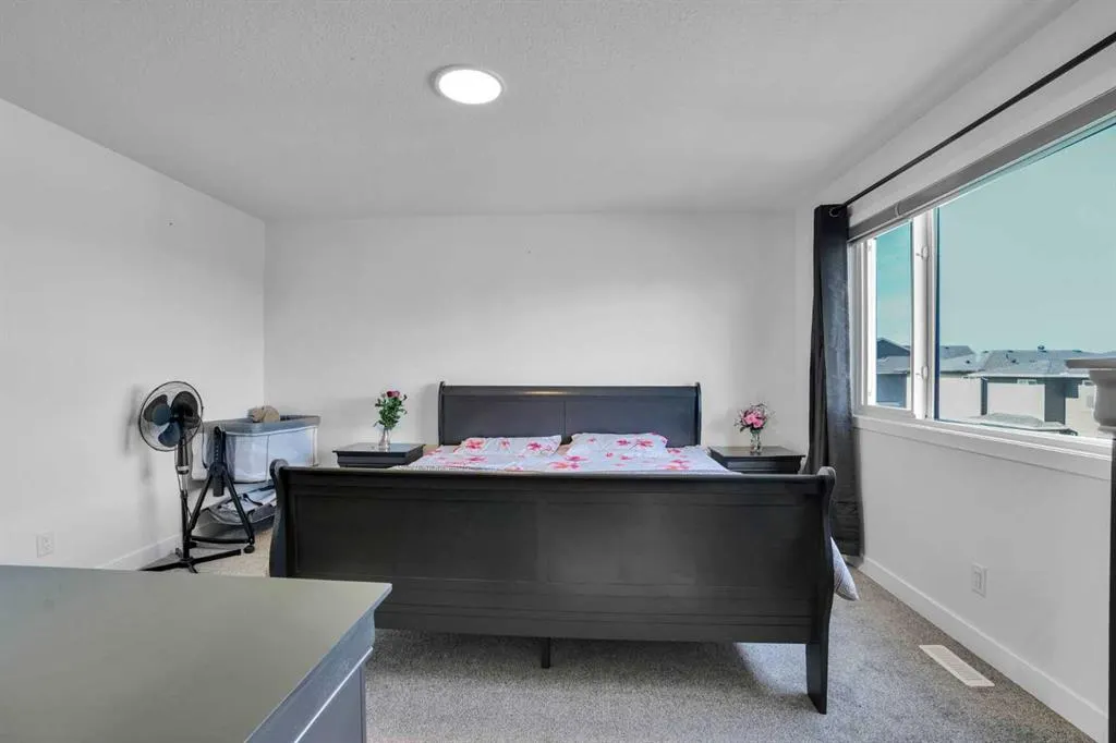 314 Corner Meadows Way NE