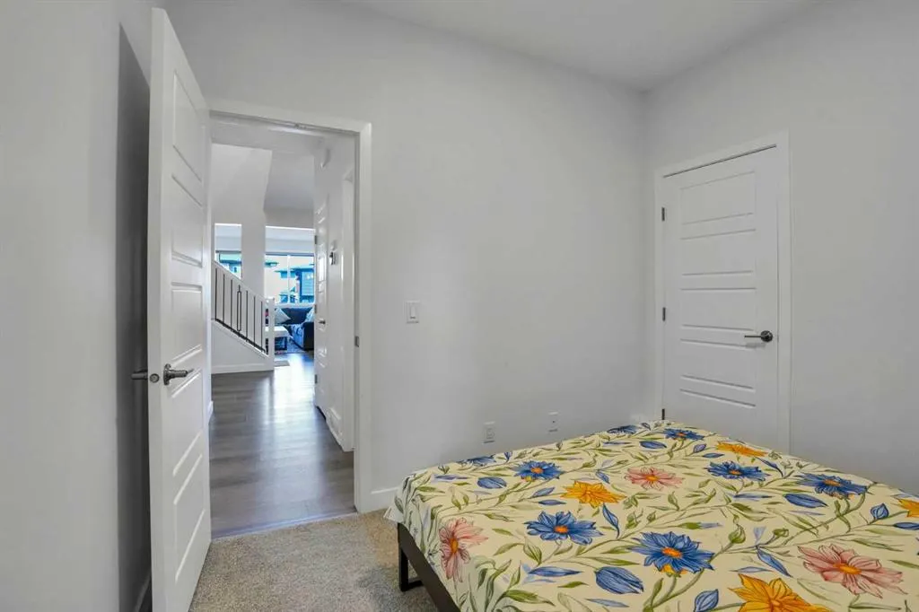 314 Corner Meadows Way NE