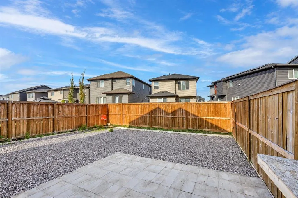 314 Corner Meadows Way NE