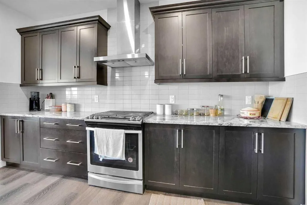 314 Corner Meadows Way NE
