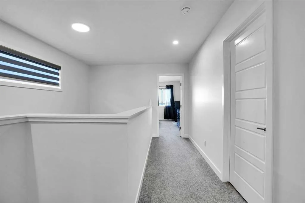 314 Corner Meadows Way NE
