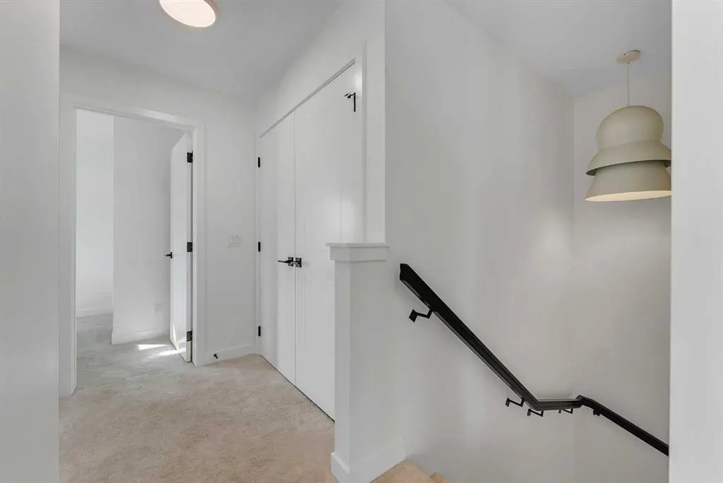 562 Seton Circle SE #407