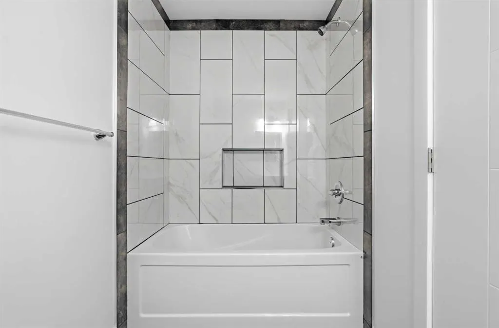 466 Highlands Boulevard W #2