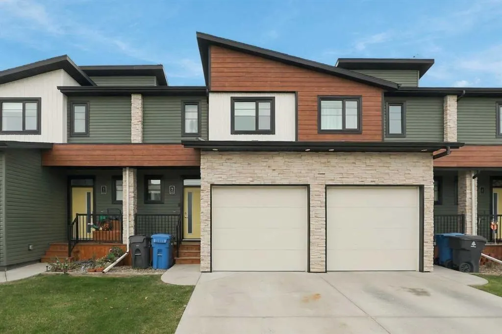 466 Highlands Boulevard W #2