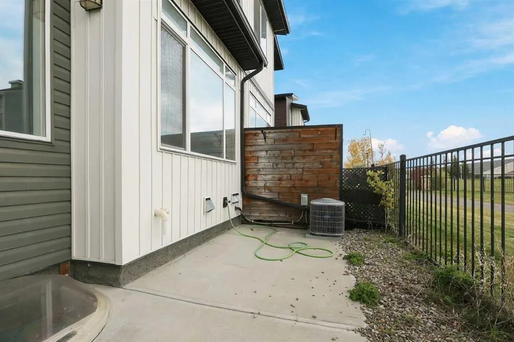 466 Highlands Boulevard W #2