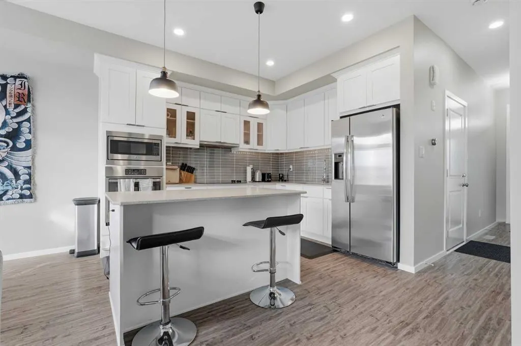 466 Highlands Boulevard W #2