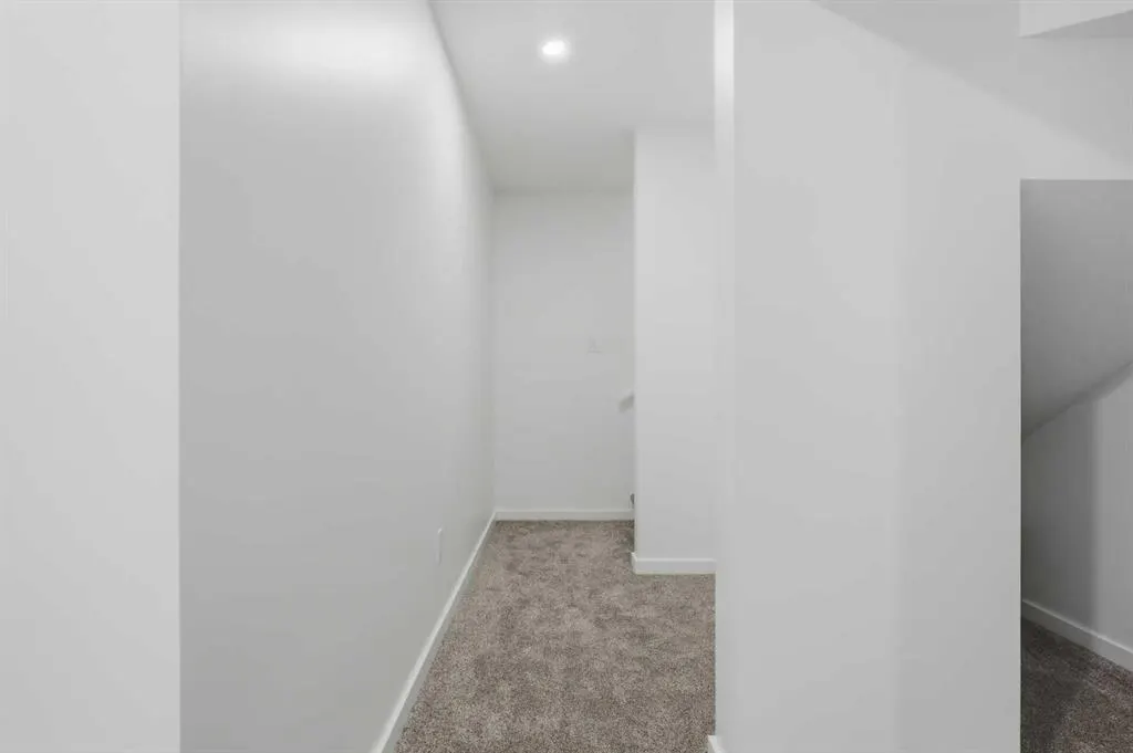 466 Highlands Boulevard W #2