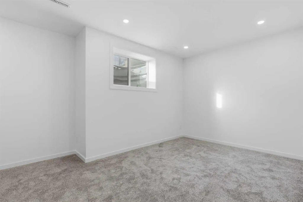 466 Highlands Boulevard W #2