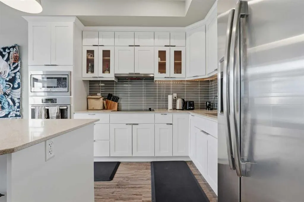466 Highlands Boulevard W #2