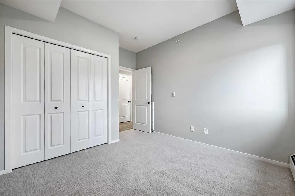 140 Mahogany Street SE #402