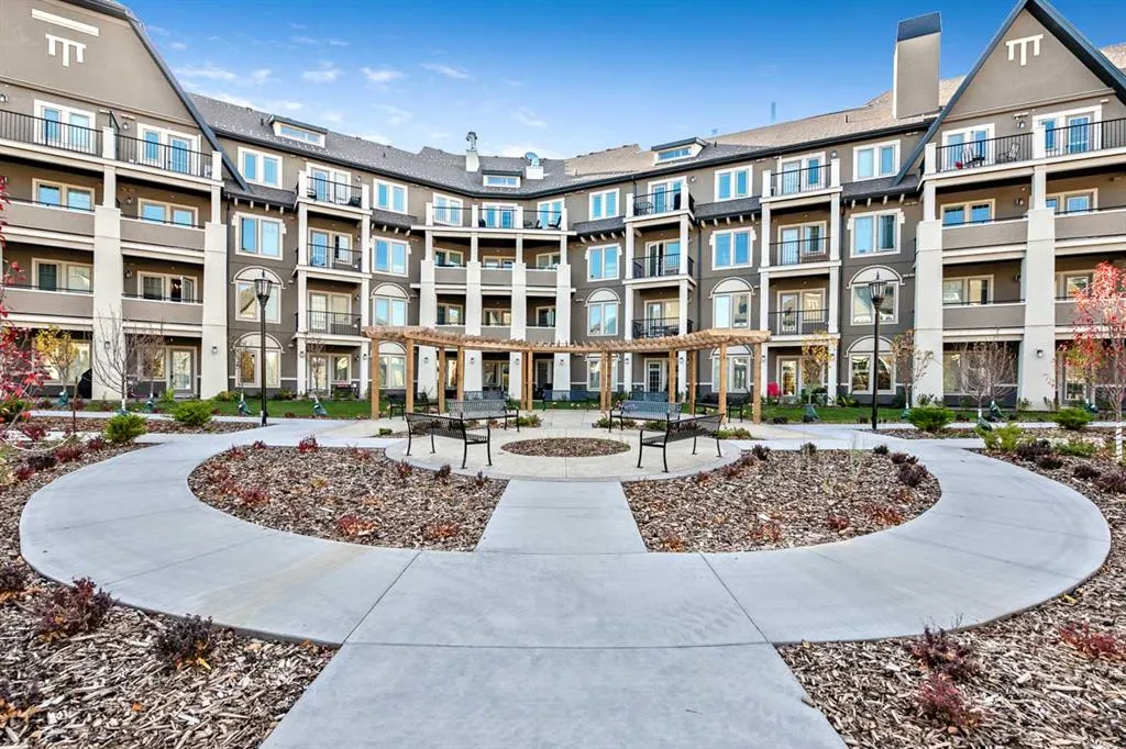 140 Mahogany Street SE #402