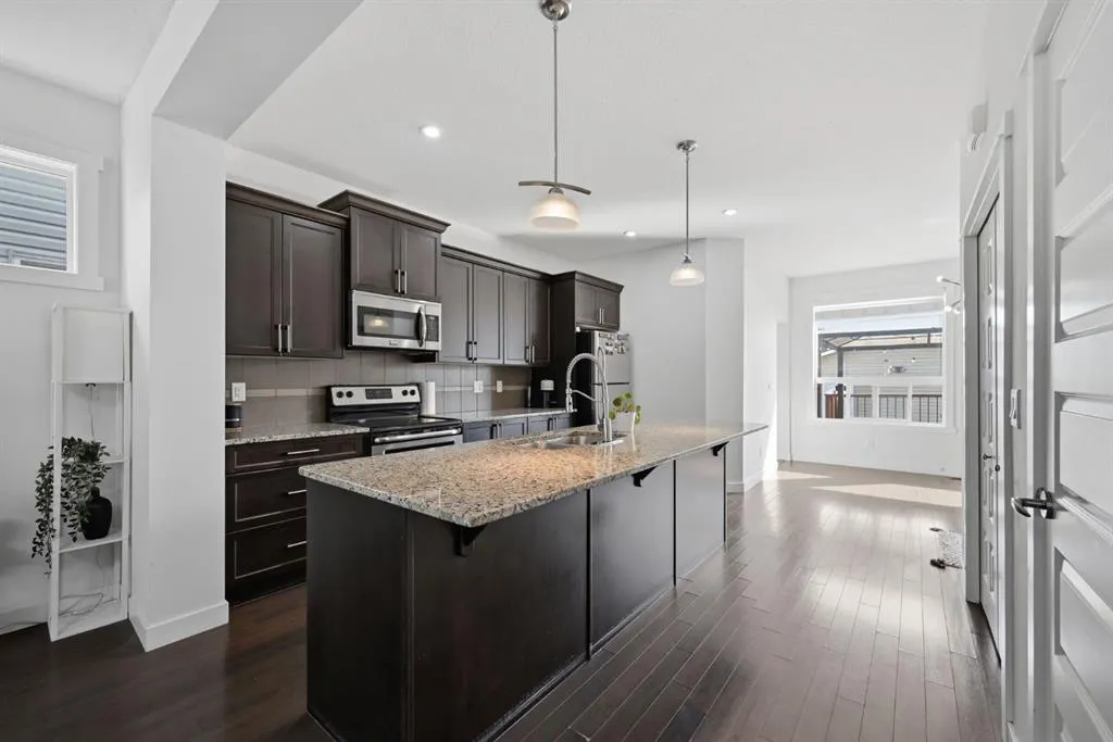 1843 Reunion Boulevard NW
