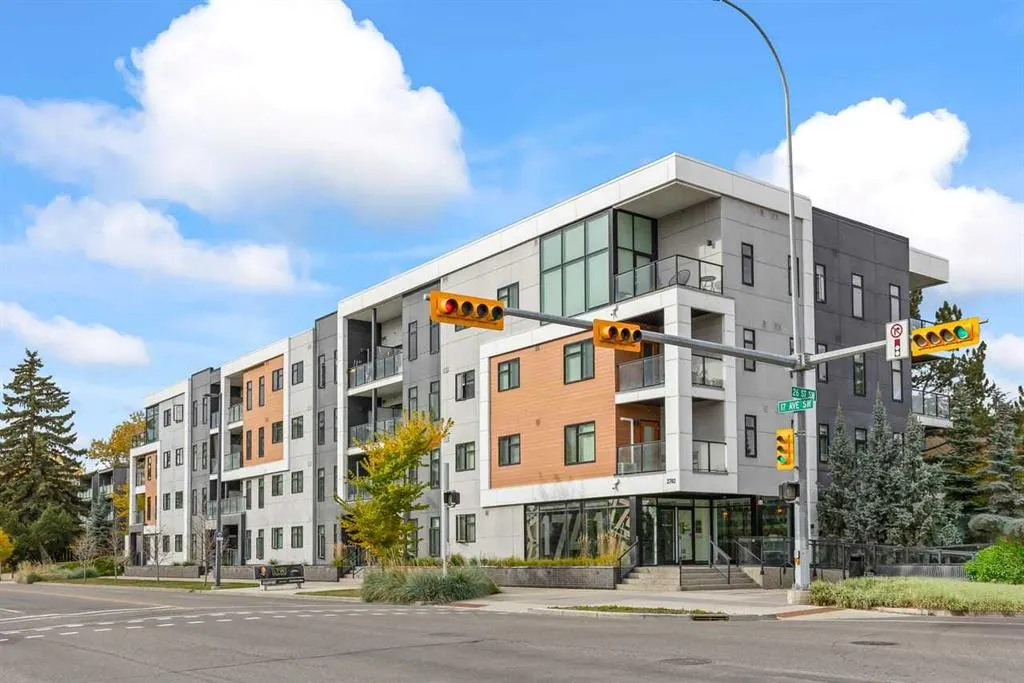 2702 17 Avenue SW #213