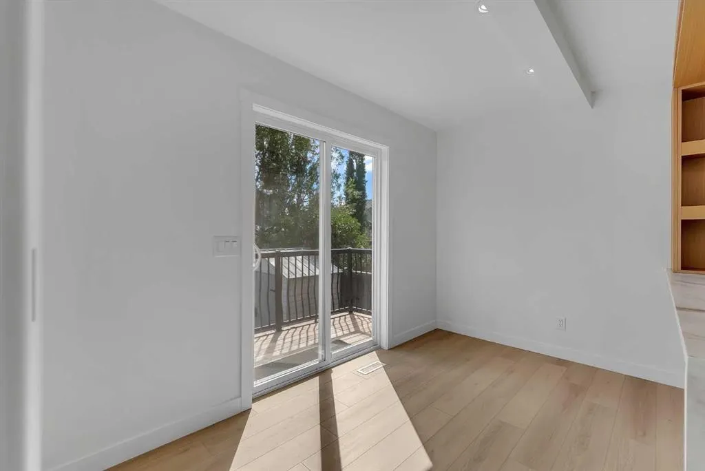 210 Crimson Lane