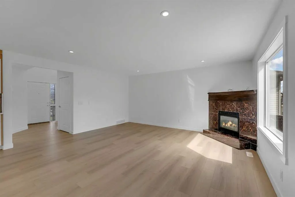 210 Crimson Lane