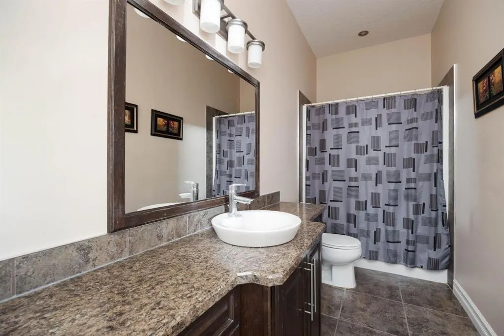 128 Mountain Avens Crescent