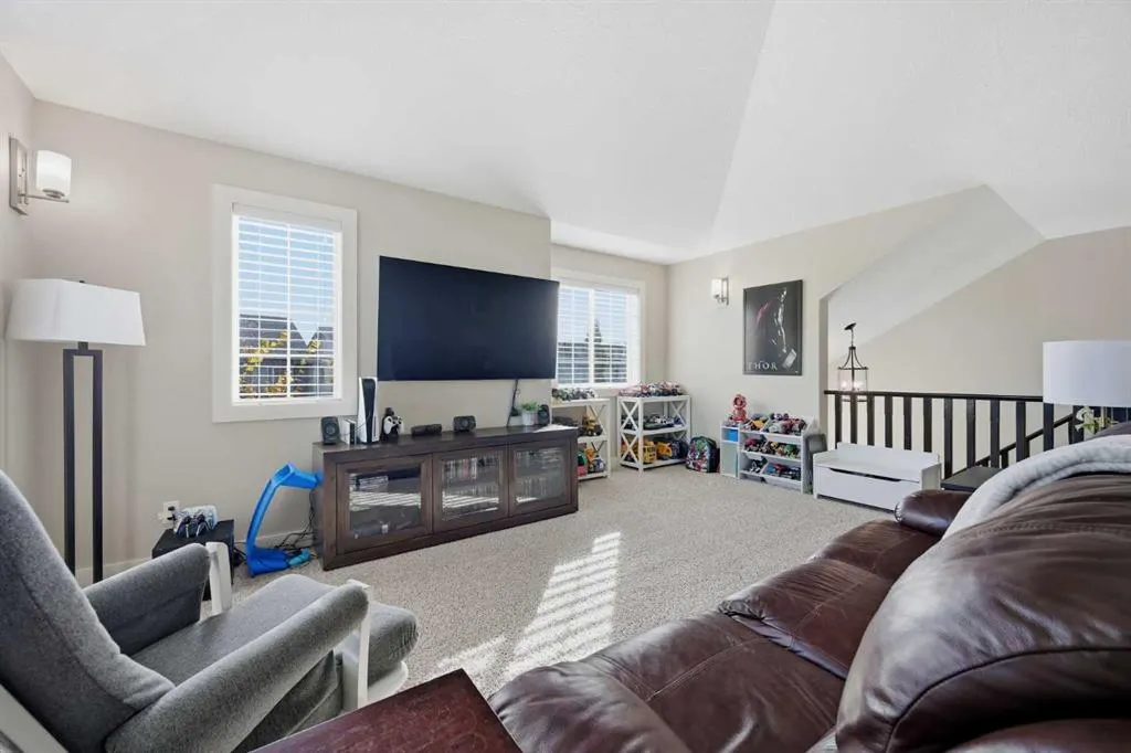 3 Cooperstown Row SW