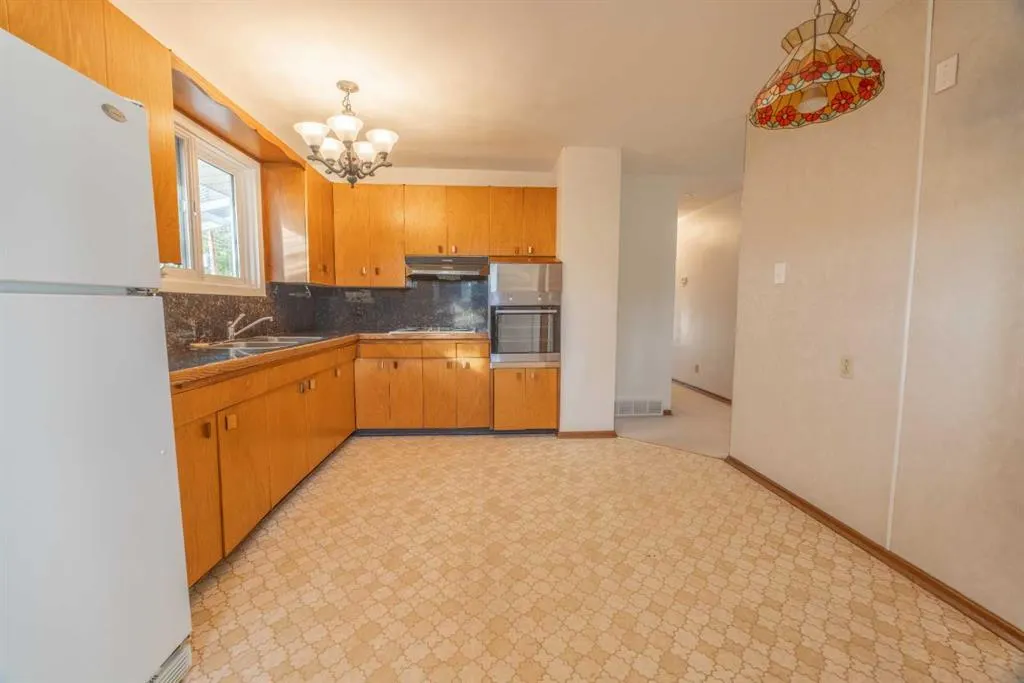 53 Kentish Drive SW