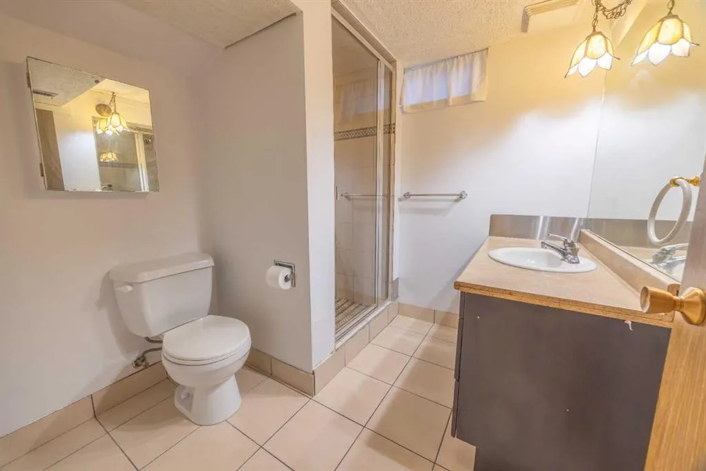 53 Kentish Drive SW