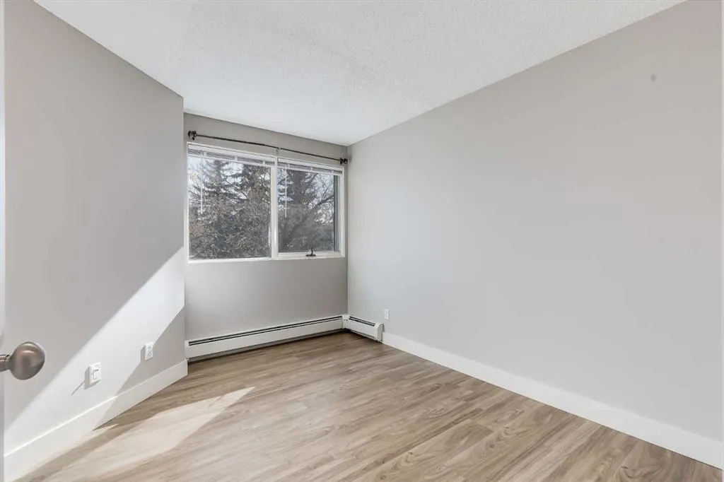 125 Village Heights SW #3