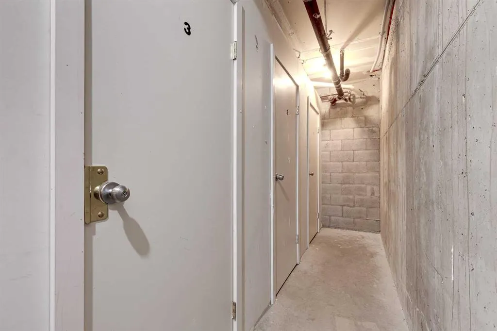 125 Village Heights SW #3