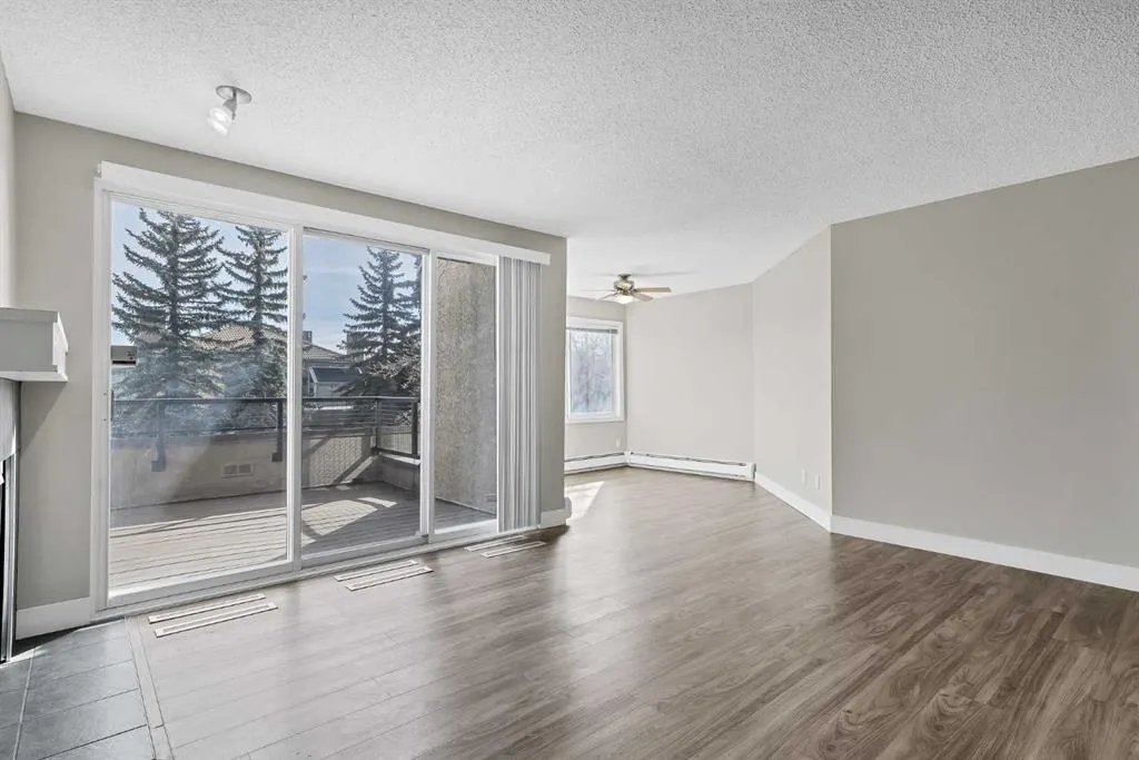 125 Village Heights SW #3
