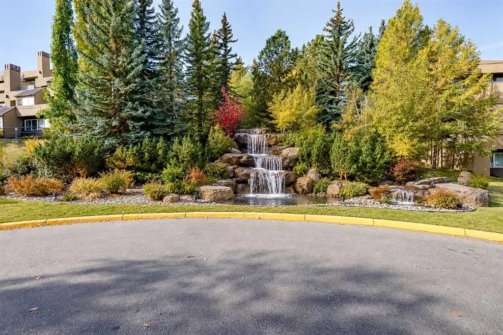 125 Village Heights SW #3