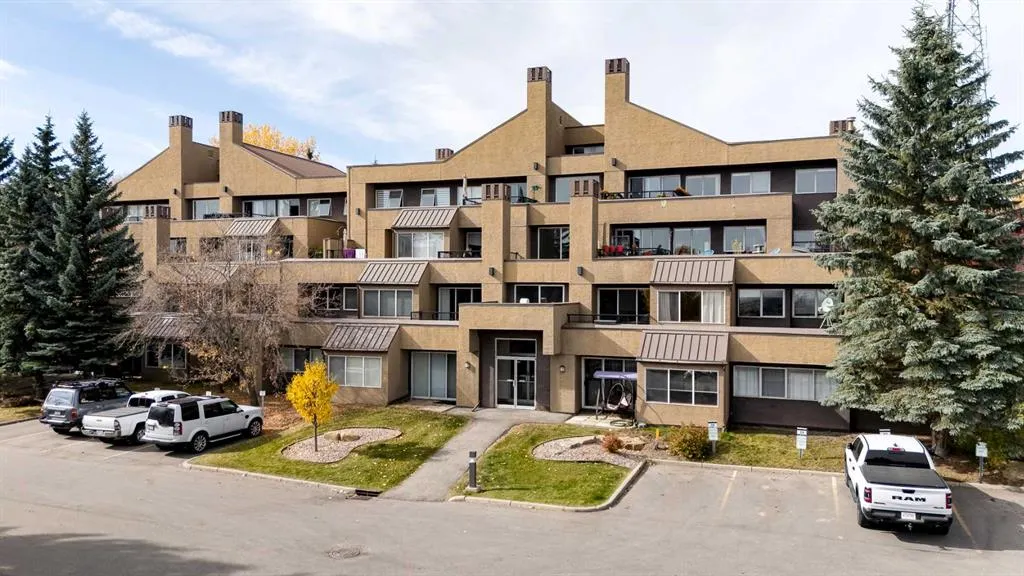 125 Village Heights SW #3