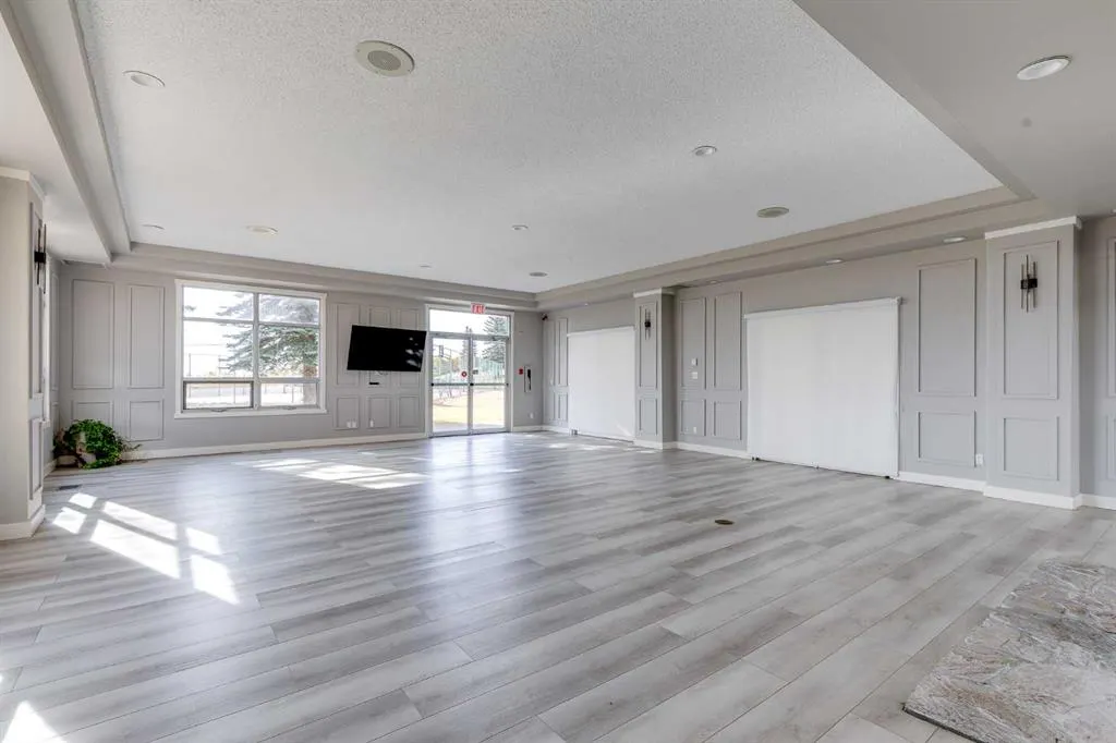 125 Village Heights SW #3