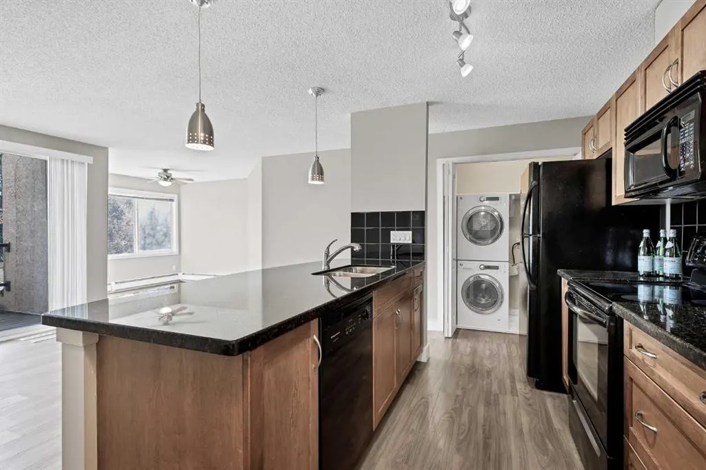 125 Village Heights SW #3