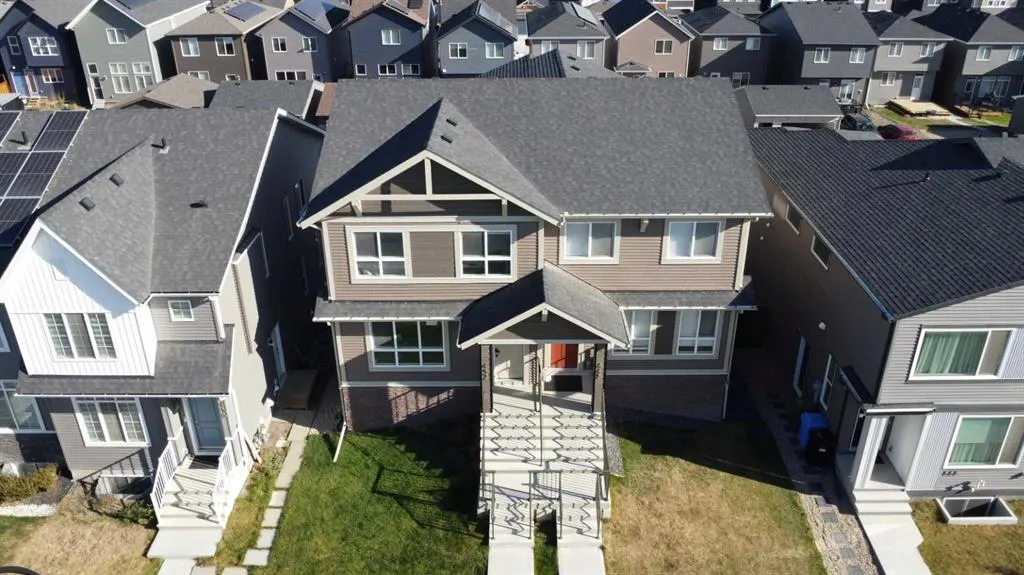 452 Tekarra Drive NW