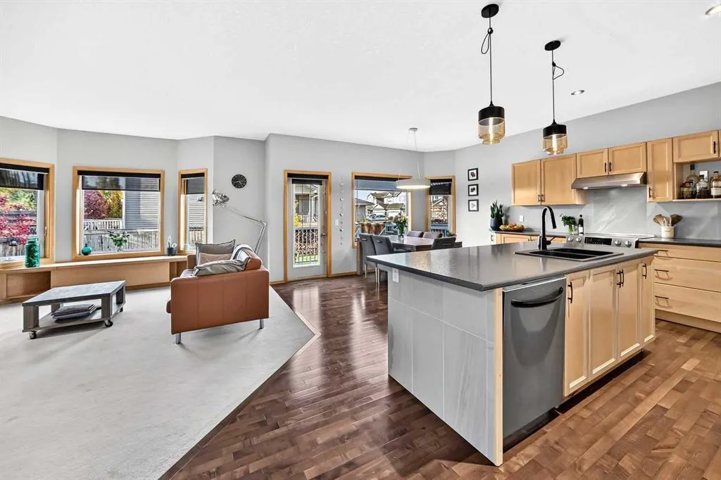 18 West Pointe Way