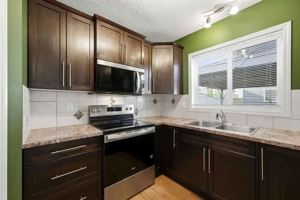 124 Pioneer Way