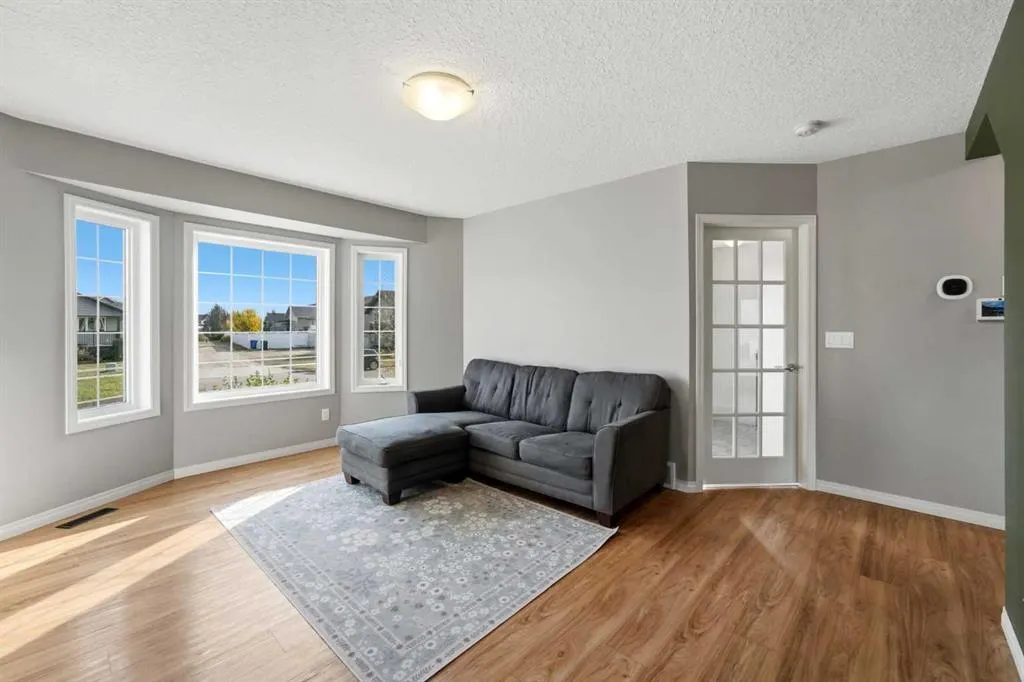 124 Pioneer Way