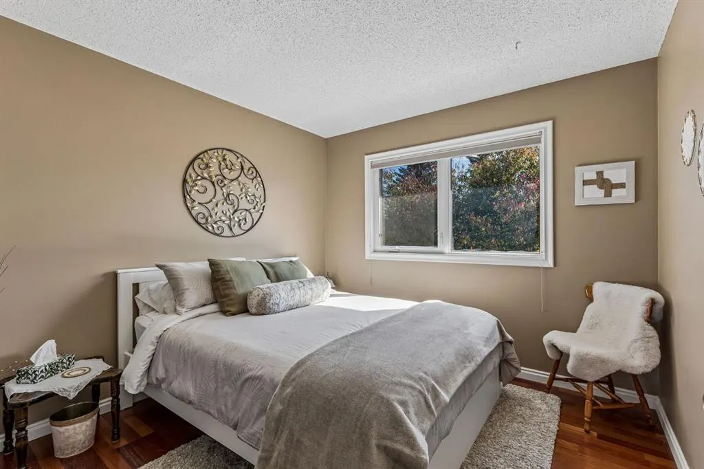 19 Woodbrook Road SW