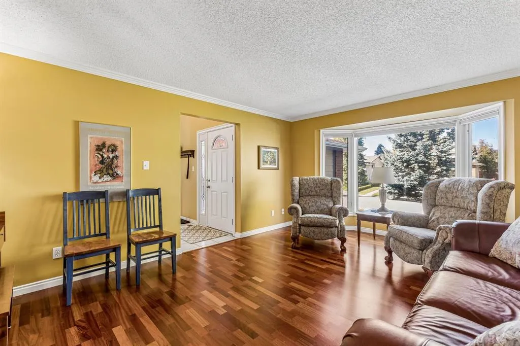 19 Woodbrook Road SW