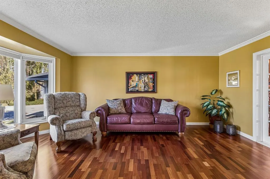 19 Woodbrook Road SW