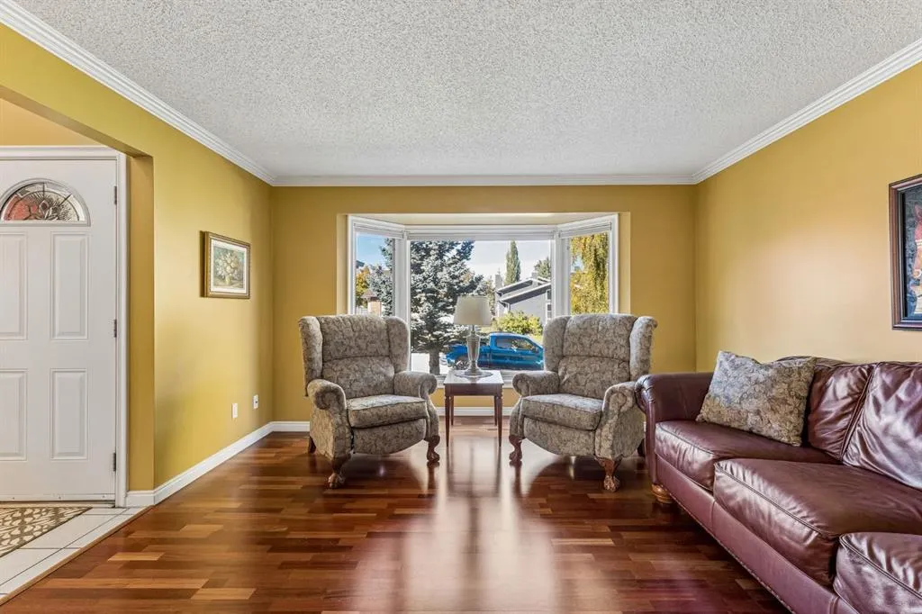 19 Woodbrook Road SW