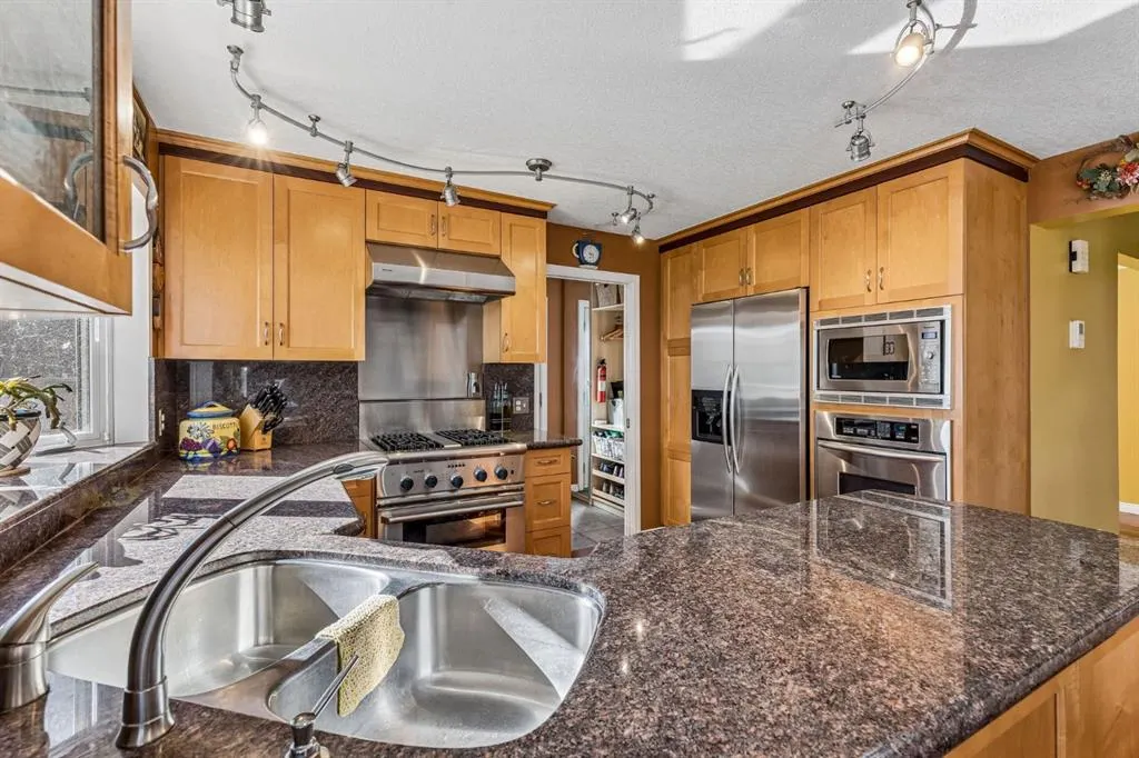 19 Woodbrook Road SW