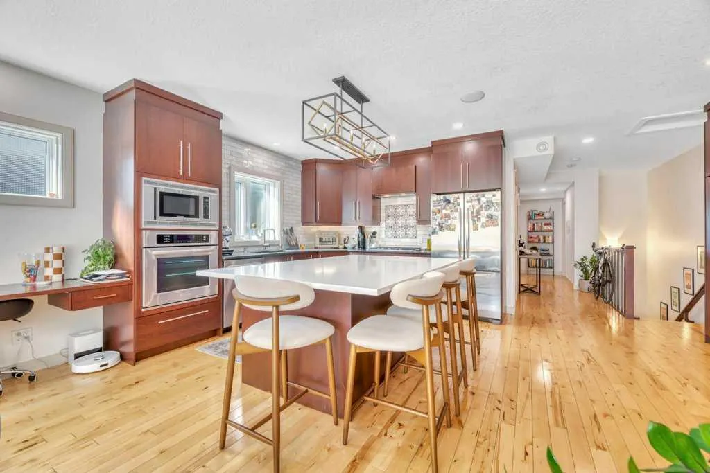 814 Memorial Drive NW #202