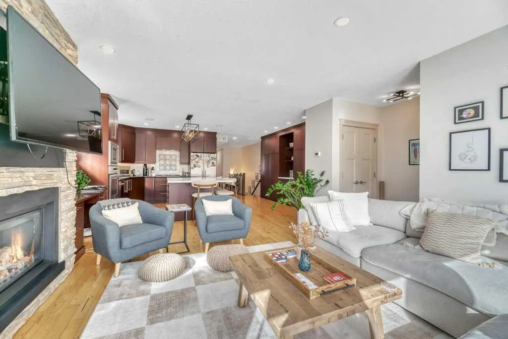 814 Memorial Drive NW #202