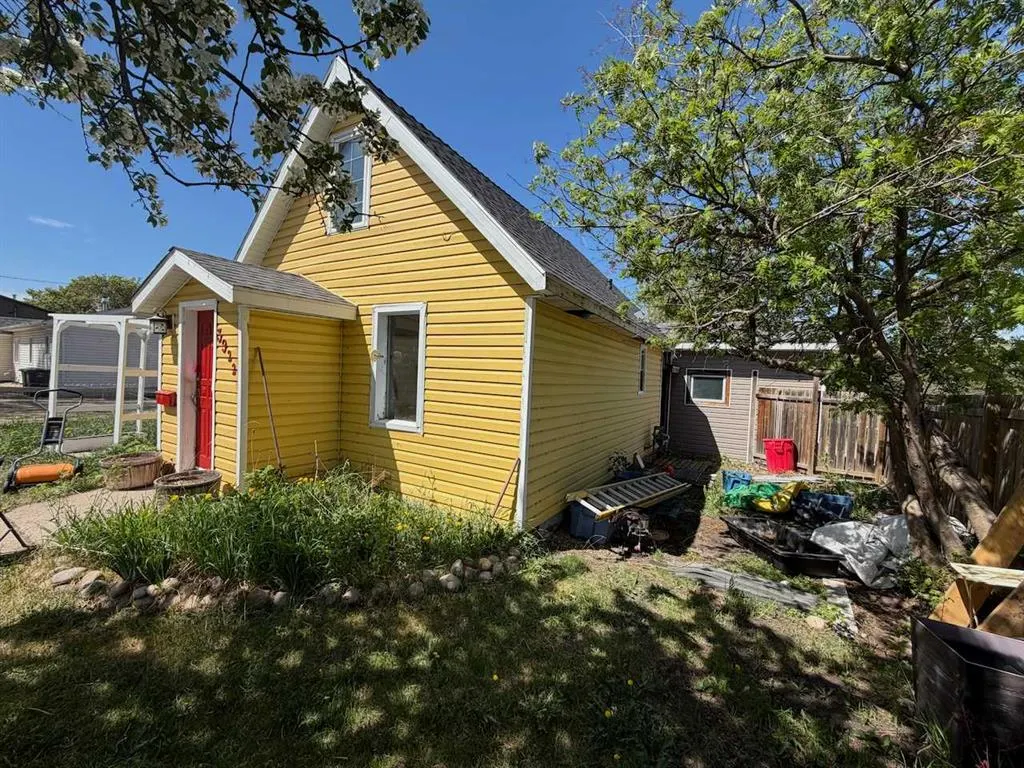 3922A 46 Street