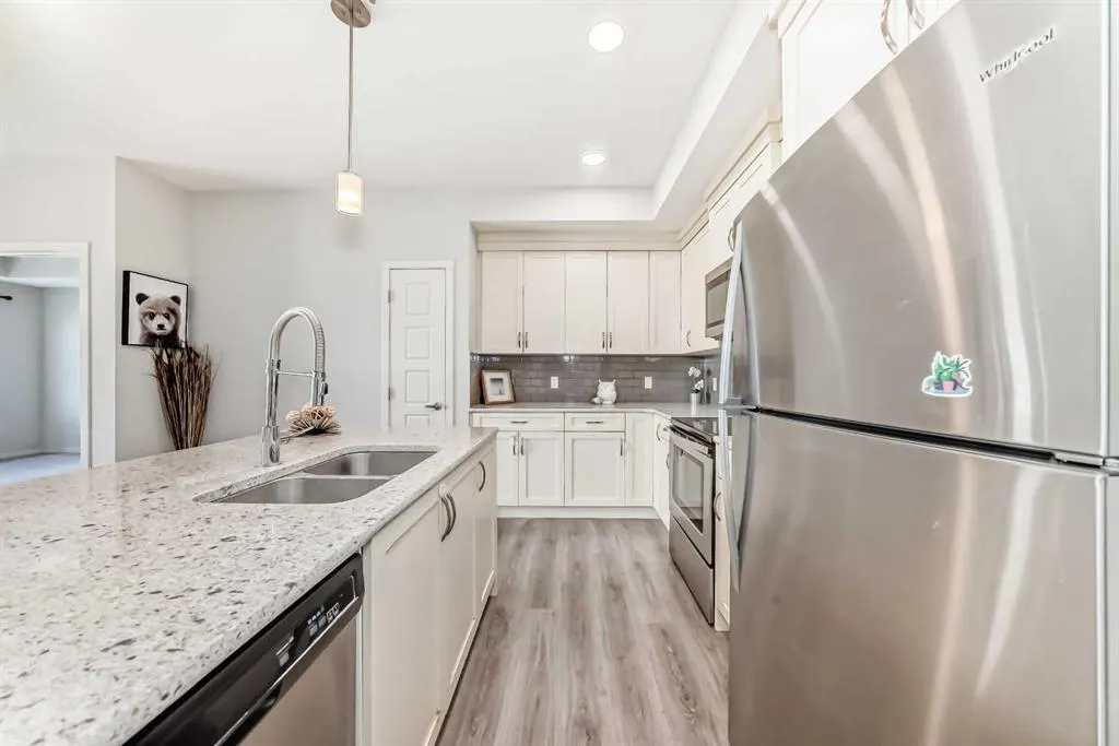 20 Seton Park SE #215