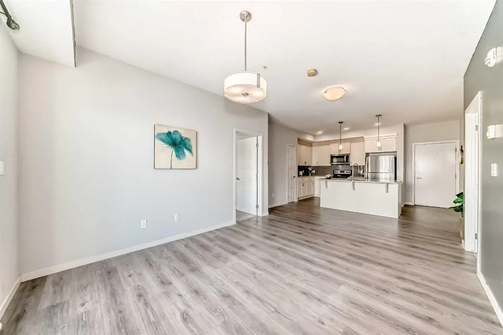 20 Seton Park SE #215